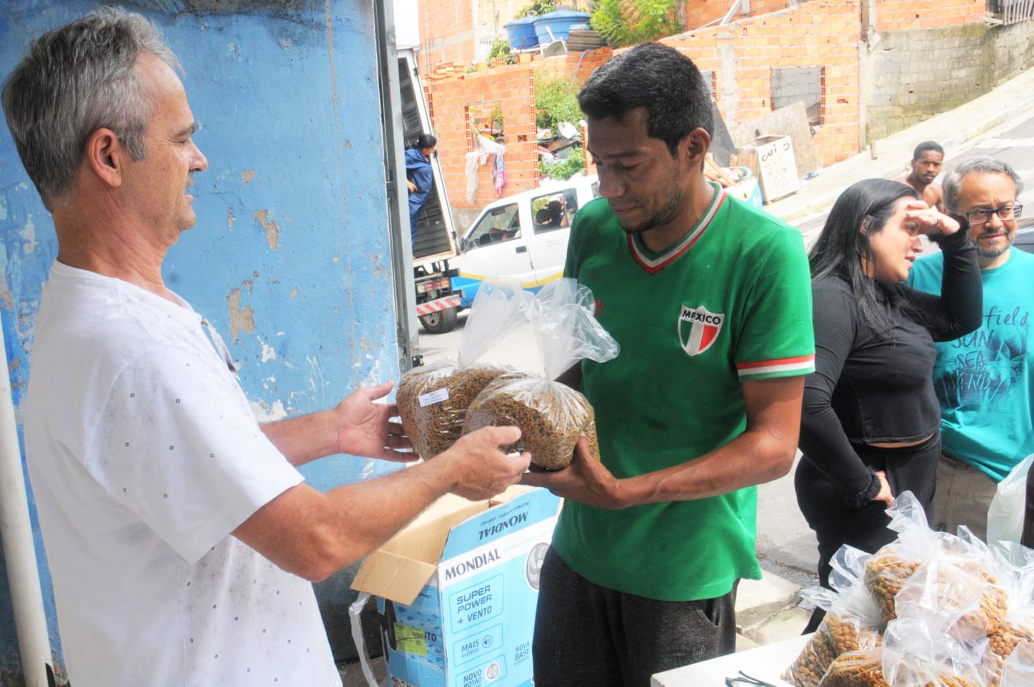 Prefeitura de Santo André e Semasa levam Moeda Pet aos núcleos Maurício de Medeiros e Ciprestes