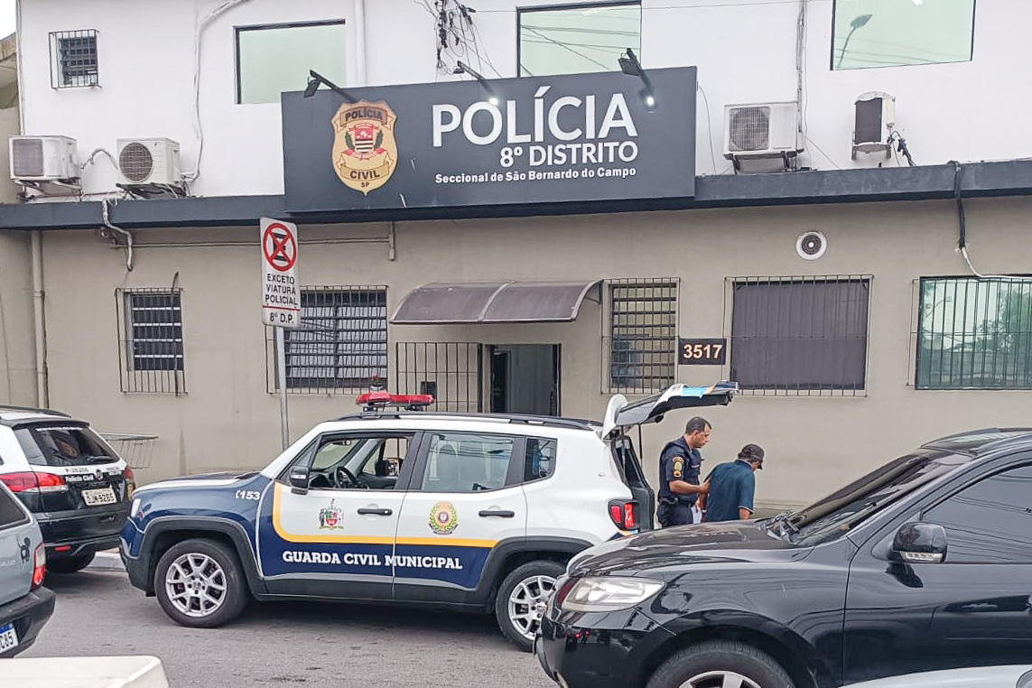Guardiã Maria da Penha da GCM de São Bernardo prende dois homens por violência doméstica