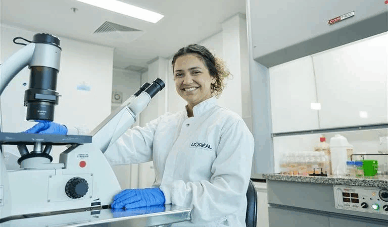 Cinco pesquisadoras recebem prêmio internacional L’Oréal–UNESCO Mulheres na Ciência 2025